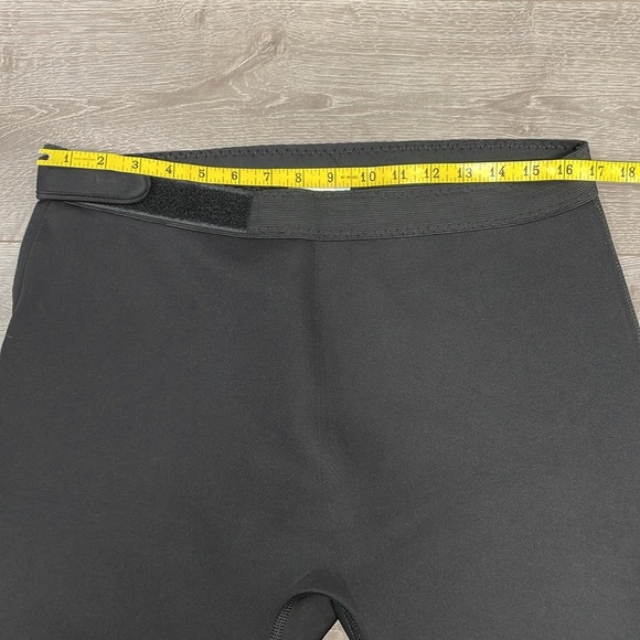 Weider Neoprene Shorts Sculpt and Tone Size L/XL - Picture 4 of 12